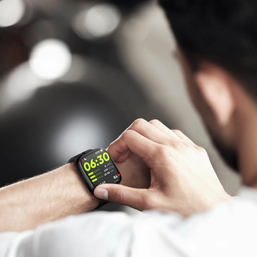 1-Wear Smart Watch - Black